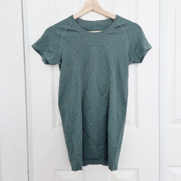 lululemon swiftly tech green floral short sleeve crew t shirt top - Picture 1 of 4